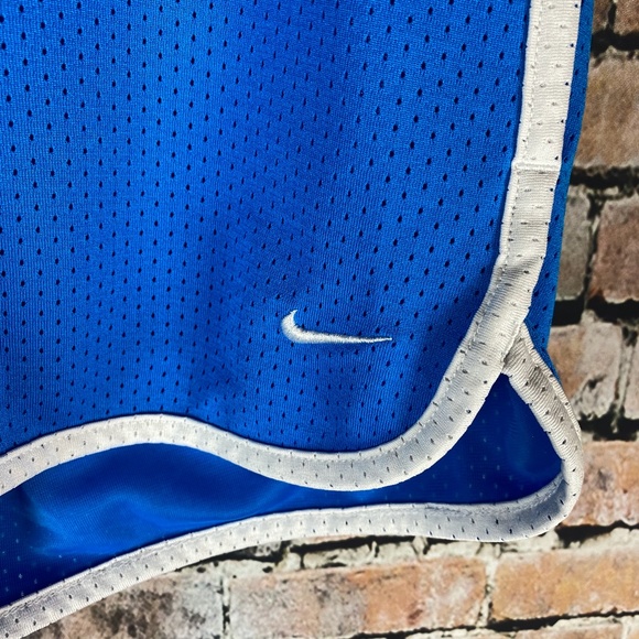 Nike Women Running Shorts - Picture 3 of 5